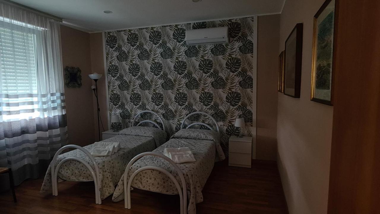 B&B Regina Busto Arsizio Exterior foto